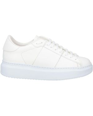 Thousand Trainers - White