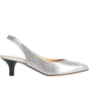 Brunate Pumps - White