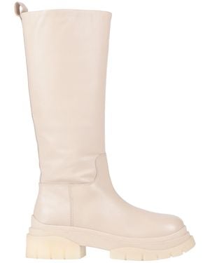 Ash Boot - White