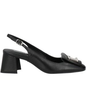 Lola Cruz Court Shoes - Black
