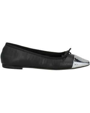 Ovyè Ballet Flats - Black