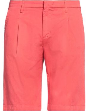 Entre Amis Shorts & Bermuda Shorts - Red