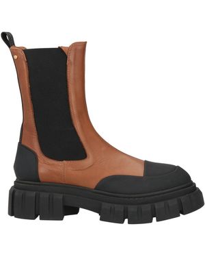 Bervicato Ankle Boots - Brown