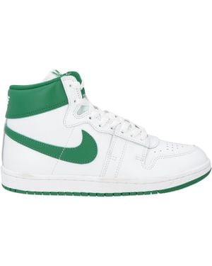 Nike Trainers - Green