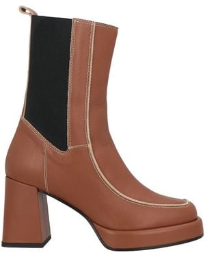 Janet & Janet Ankle Boots - Brown