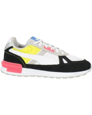 PUMA Trainers - White