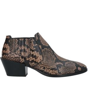 Tod's Ankle Boots - Brown