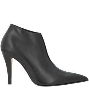 McQueen Ankle Boots Leather - Black