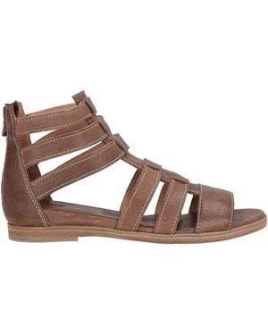Keb Sandals - Brown
