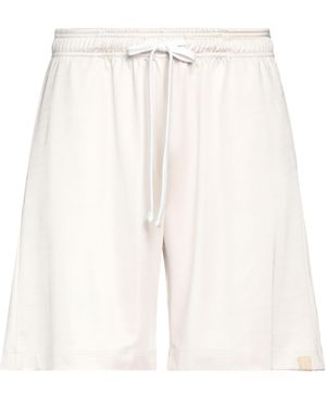 BECOME ONE Shorts et bermudas - Blanc