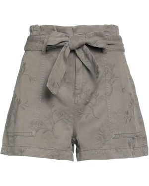 Guess Shorts & Bermuda Shorts - Gray