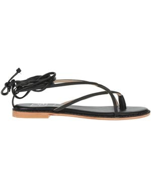 Studio Moda Thong Sandal - Black