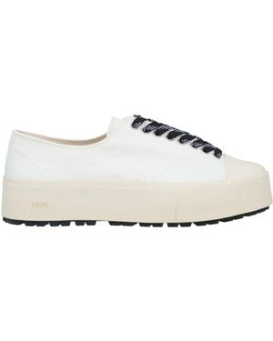 OAMC Trainers - White