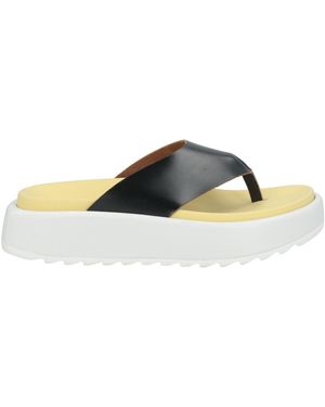 Plan C Thong Sandal Leather - Black
