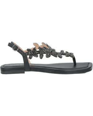 Alma En Pena. Thong Sandals - White