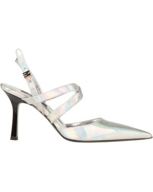 MSGM Pumps - White