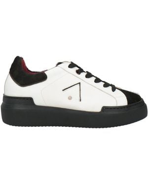 ED PARRISH Sneakers - Black