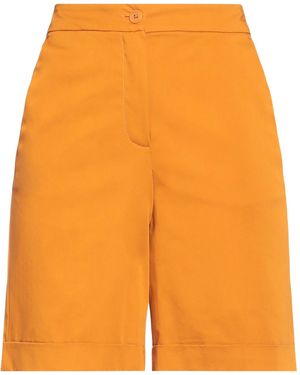 Caractere Shorts & Bermuda Shorts - Orange