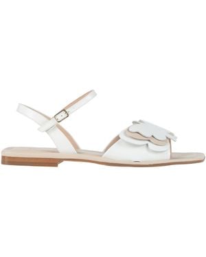 Zinda Sandals - White