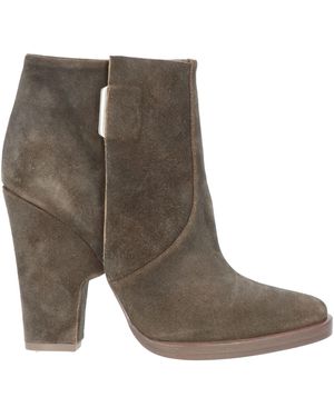 Theory Ankle Boots - Brown