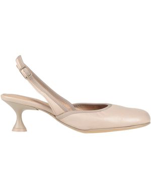 Pomme D'or Pumps - White