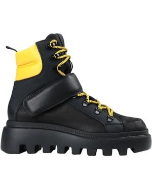 Vic Matié Ankle Boots - Black