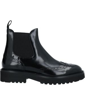 Doucal's Ankle Boots - Black
