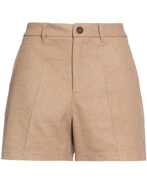 LANACAPRINA Shorts & Bermuda Shorts Polyester, Viscose, Elastane - Natural