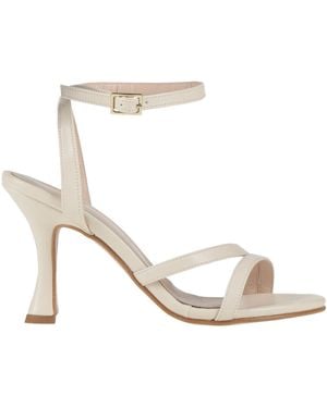 Nila & Nila Sandals - White