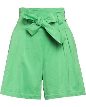 Momoní Shorts & Bermuda Shorts - Green