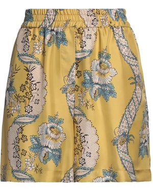 Weekend by Maxmara Shorts & Bermuda Shorts Silk - Metallic