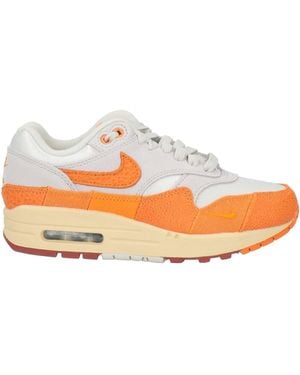 Nike Sneakers - Orange