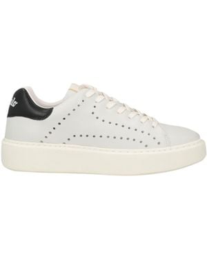 Buffalo Trainers - White