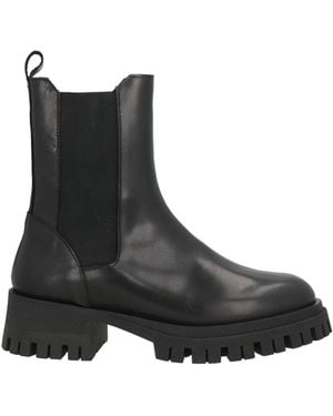 Ovyè Ankle Boots Calfskin - Black