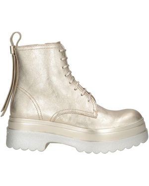 Red(V) Platinum Ankle Boots Leather - Natural