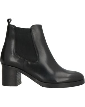 EMMENNE by MARTINA NANNI Ankle Boots Calfskin - Black