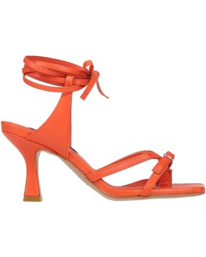 GISÉL MOIRÉ Thong Sandal - Red