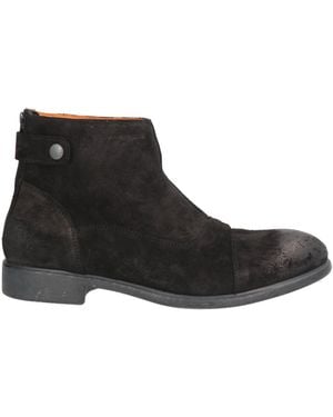 Ambitious Ankle Boots - Black