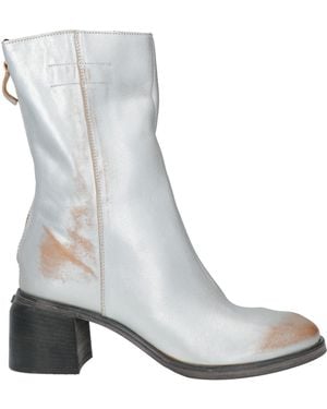 Moma Ankle Boots - White
