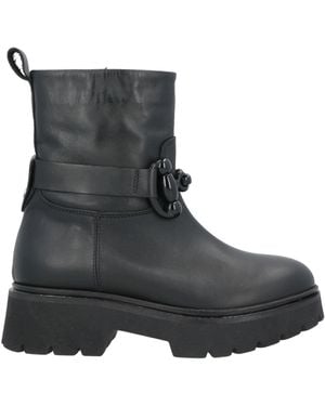 Janet & Janet Ankle Boots - Black