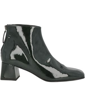 Zinda Ankle Boots - Black