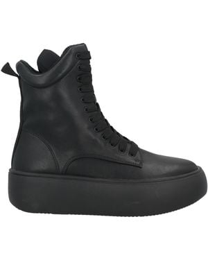 Fessura Ankle Boots - Black
