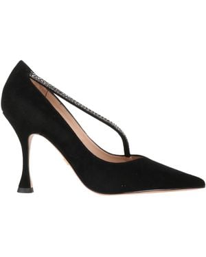 Lola Cruz Court Shoes - Black