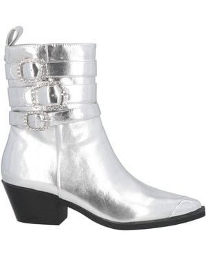 Steve Madden Ankle Boots - White