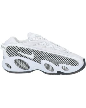 Nike Trainers - White