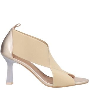 Zinda Sandals - Natural