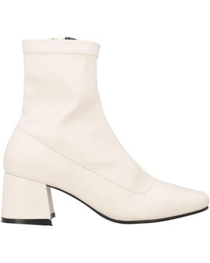 Tosca Blu Ankle Boots - White