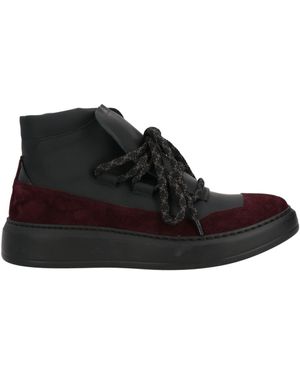 Giovanni Conti Burgundy Trainers Soft Leather - Black