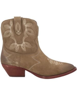 Ash Ankle Boots - Brown