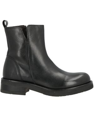 Exton Ankle Boots - Black